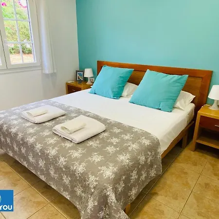 Safir Con Vista Mare E Piscina Сон-Боу
