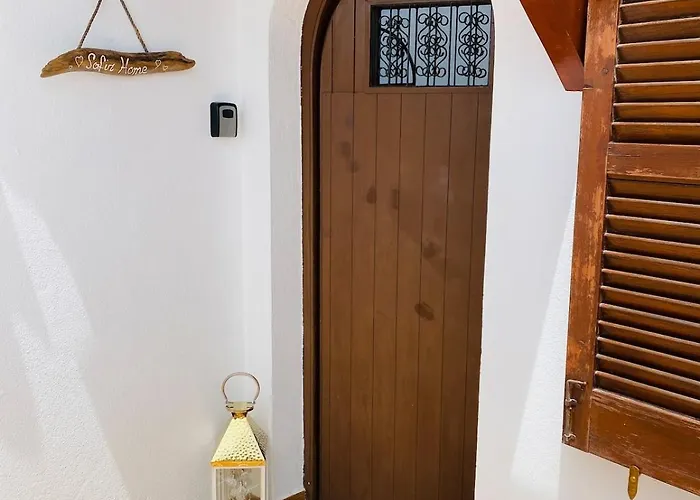 בית נופש Safir Con Vista Mare E Piscina סון באו